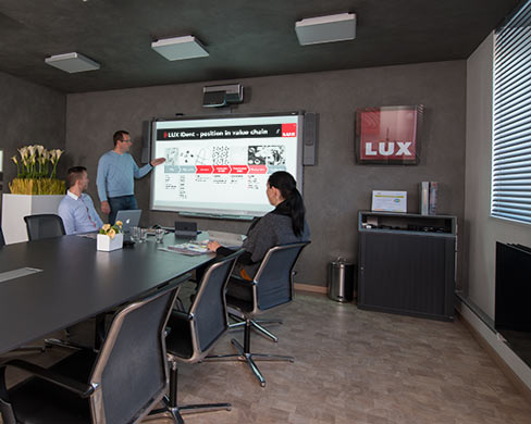 company_IMA_8294_488